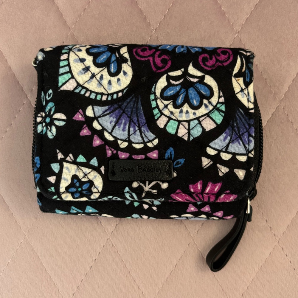 Vera Bradley Bramble Zip Wallet
